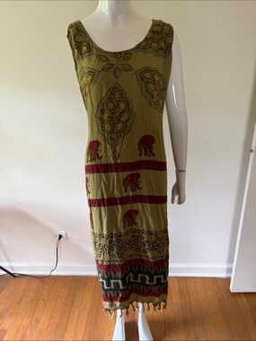 Boho Olive Green Sleeveless Elephant-Print Maxi Dress
